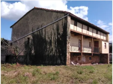 Casa en calle Cereceda