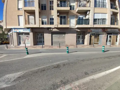 Local comercial en Crevillent