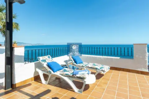 Chalet en calle de Pinotajos, 16