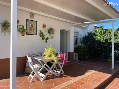 Casa adosada en Centro Norte - Sector I