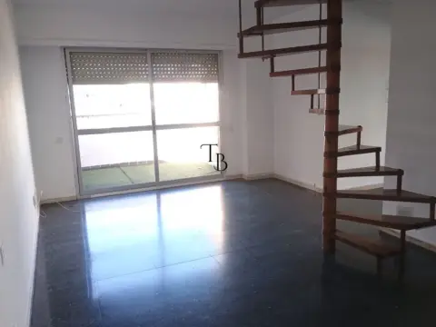 Dúplex en Los Remedios