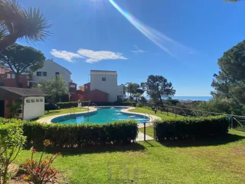 Casa adosada en Islantilla - Campo de Golf