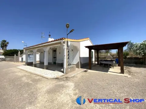 Chalet en calle Carretera Yecla