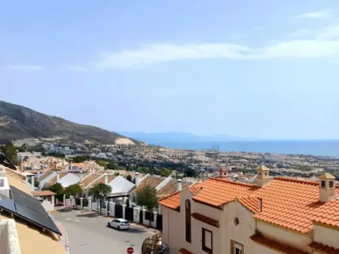 Chalet en Avenida del Retamar, 31