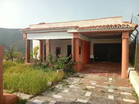 Finca rústica en calle Rural Río de Ojén, nº 39