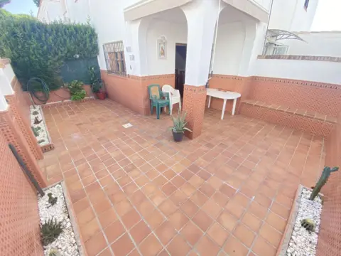 Casa adosada en calle del Tiburón