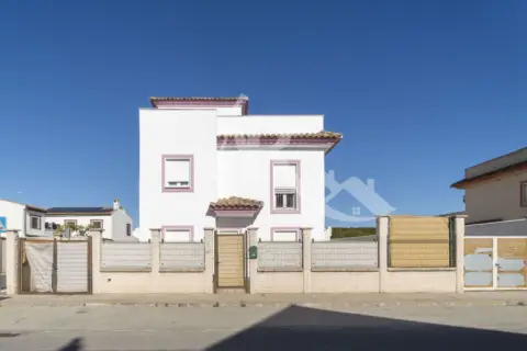 Chalet en calle Dolores Ibarruri Pasionar, 7