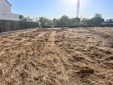 Terreno en Urbanización Golf Guadiana