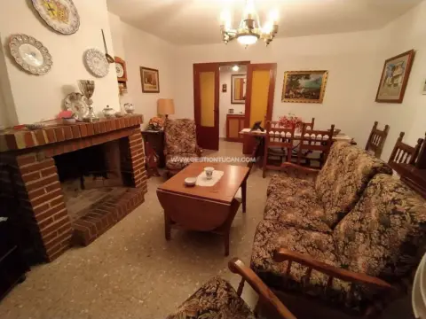 Piso en Navamorcuende