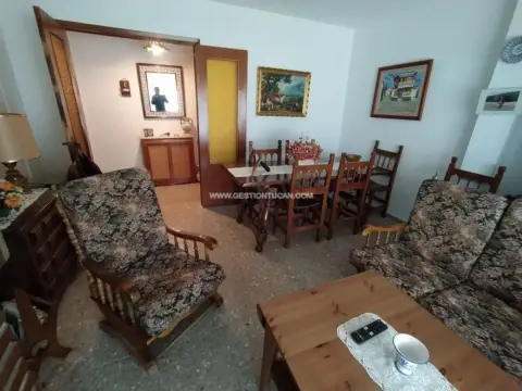 Piso en Navamorcuende