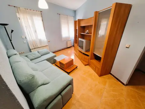 Piso en calle de la Fuente El Sol