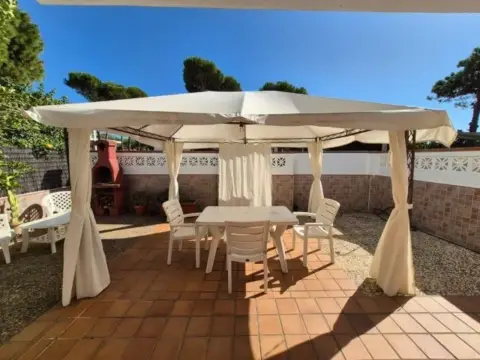 Casa en calle de Albur, 4