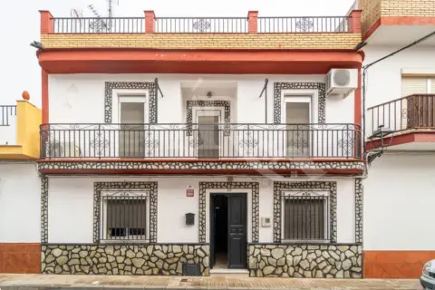 Casa en calle Arroyo Aljoli, nº 17