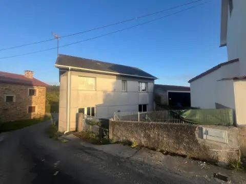 Casa en Carballo