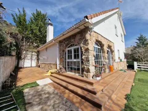 Chalet en Bustarviejo