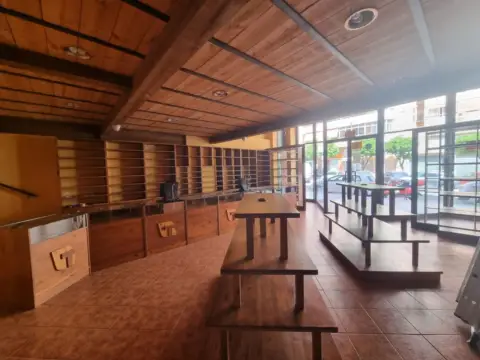 Local comercial en calle Río Mesa, 14