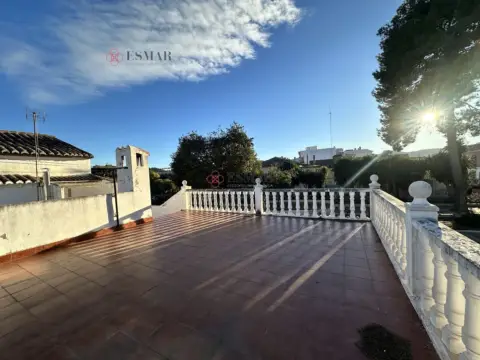 Casa en Algimia de Alfara