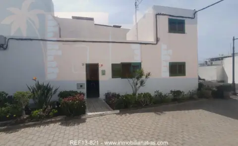 Casa rústica en Tias