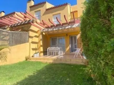 Casa en Paseo de la Chirina, 1