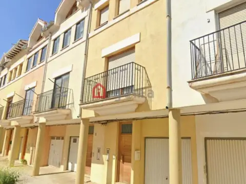 Casa adosada en Carrer de Plana Alta