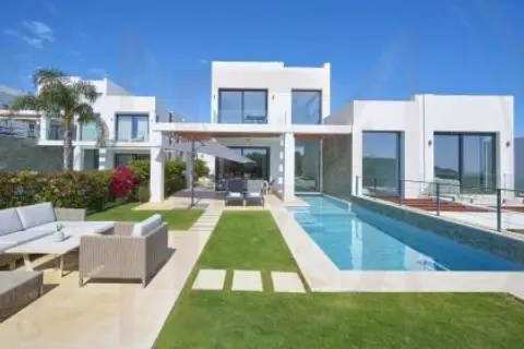 Casa en Este - Cabopino