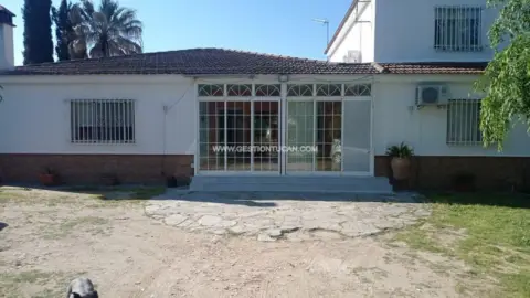 Chalet en Urbanización
