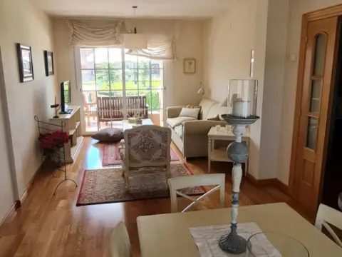 Casa adosada en Urbanización Grijota Golf, nº 5