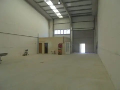 Nave industrial en Avenida de Segovia