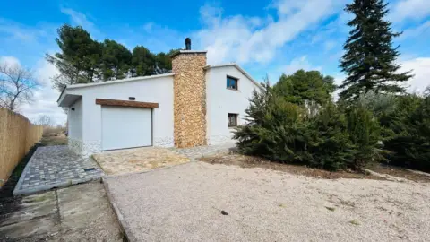 Chalet en calle del Jazmín