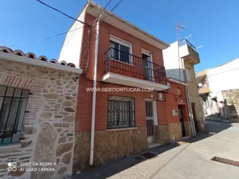 Casa en Navamorcuende
