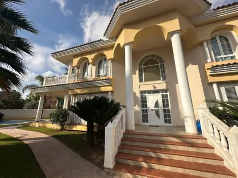 Chalet en Carrer de Campoamor