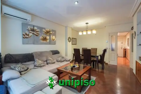 Piso en Vereda Estudiantes