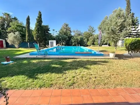 Terreno en calle Besana El Pino