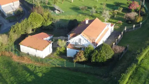 Casa en Neda