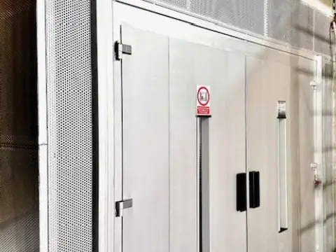 Nave industrial en Nueva Andalucía