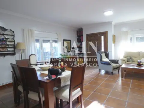 Chalet en Urb. los Prados