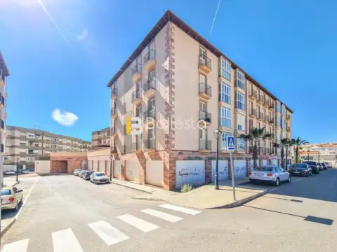 Garaje en Plaza Reina Sofia, nº 4