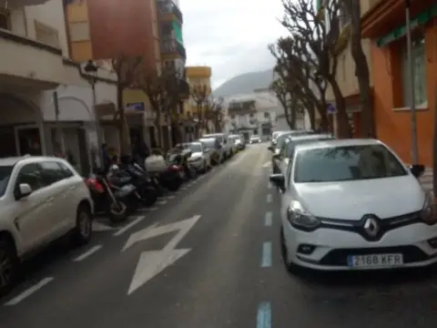 Local comercial en Arroyo de La Miel