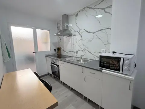 Habitación en calle de Agustín Muñóz
