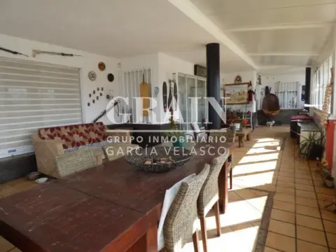 Chalet en Urb. Miralcampo
