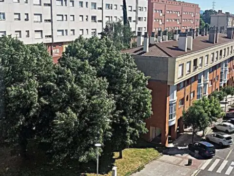Piso en Aiegas