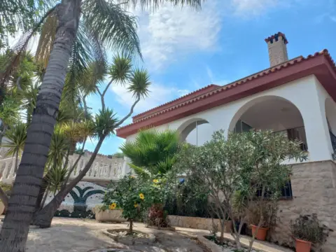 Chalet en calle de Planeta Venus