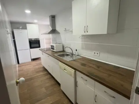 Piso en calle de Manila