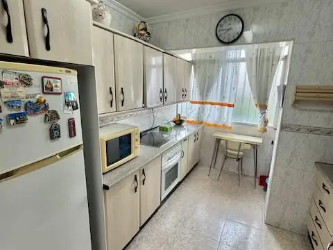 Piso en calle Armeros