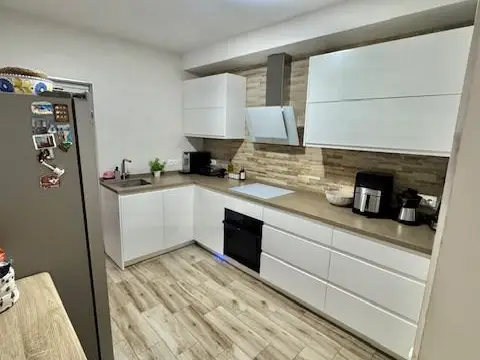 Chalet pareado en Urbanizaciones