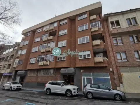 Piso en Centro - Ezequiel González