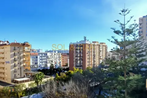 Piso en calle Romería del Rocío