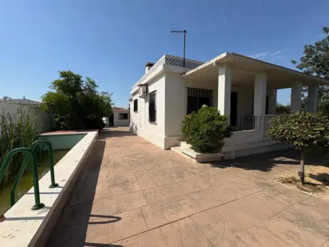 Chalet en calle C. Num 4 Nucleo 25, 4