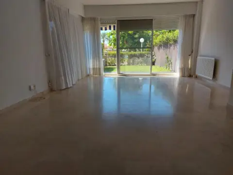 Piso en Avenida de Ferrandis Salvador, 50