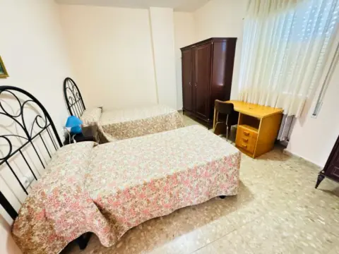 Piso en Centro - Corte Ingles